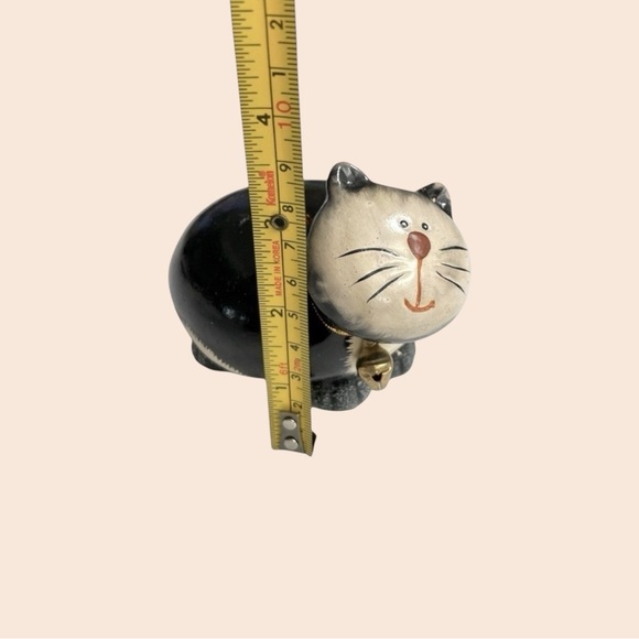 Hand Painted Art Whimsical Cat Figurine Bell Necklace Clay Black
& White. - Picture 9 of 12